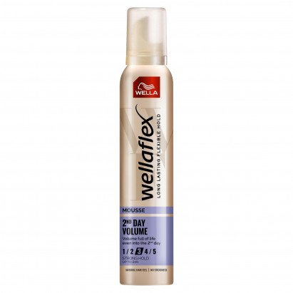 Wella Wellaflex 2nd Day Volume Pianka do włosów 200 ml
