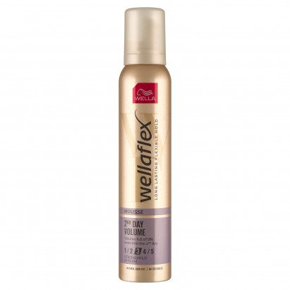 Wella Wellaflex 2nd Day Volume Pianka do włosów 200 ml